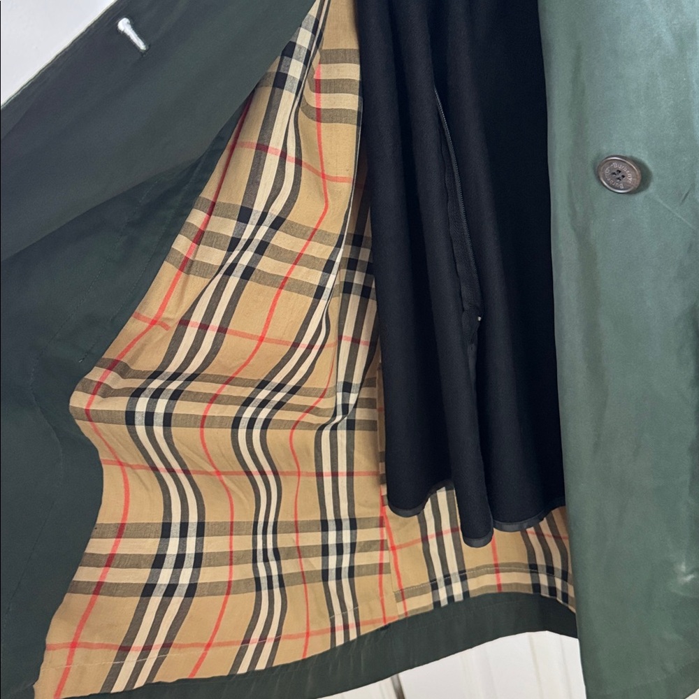 Vintage Burberry Trench Coat size 4 - Picture 7 of 8